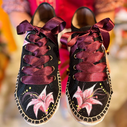 Custom-made Cayena Flower Sneakers