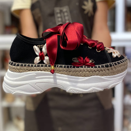 Custom-made Espadrilles Sneakers Flowers & Butterflies
