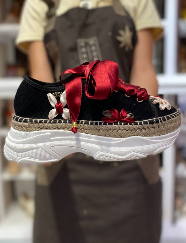 Custom-made Espadrilles Sneakers Flowers & Butterflies