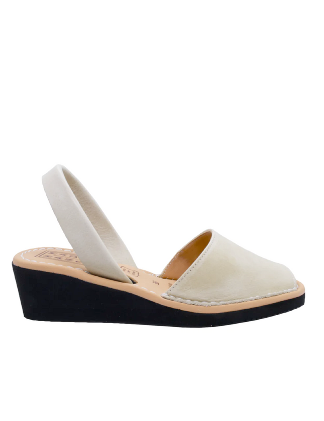 Menorquina Cream Heel